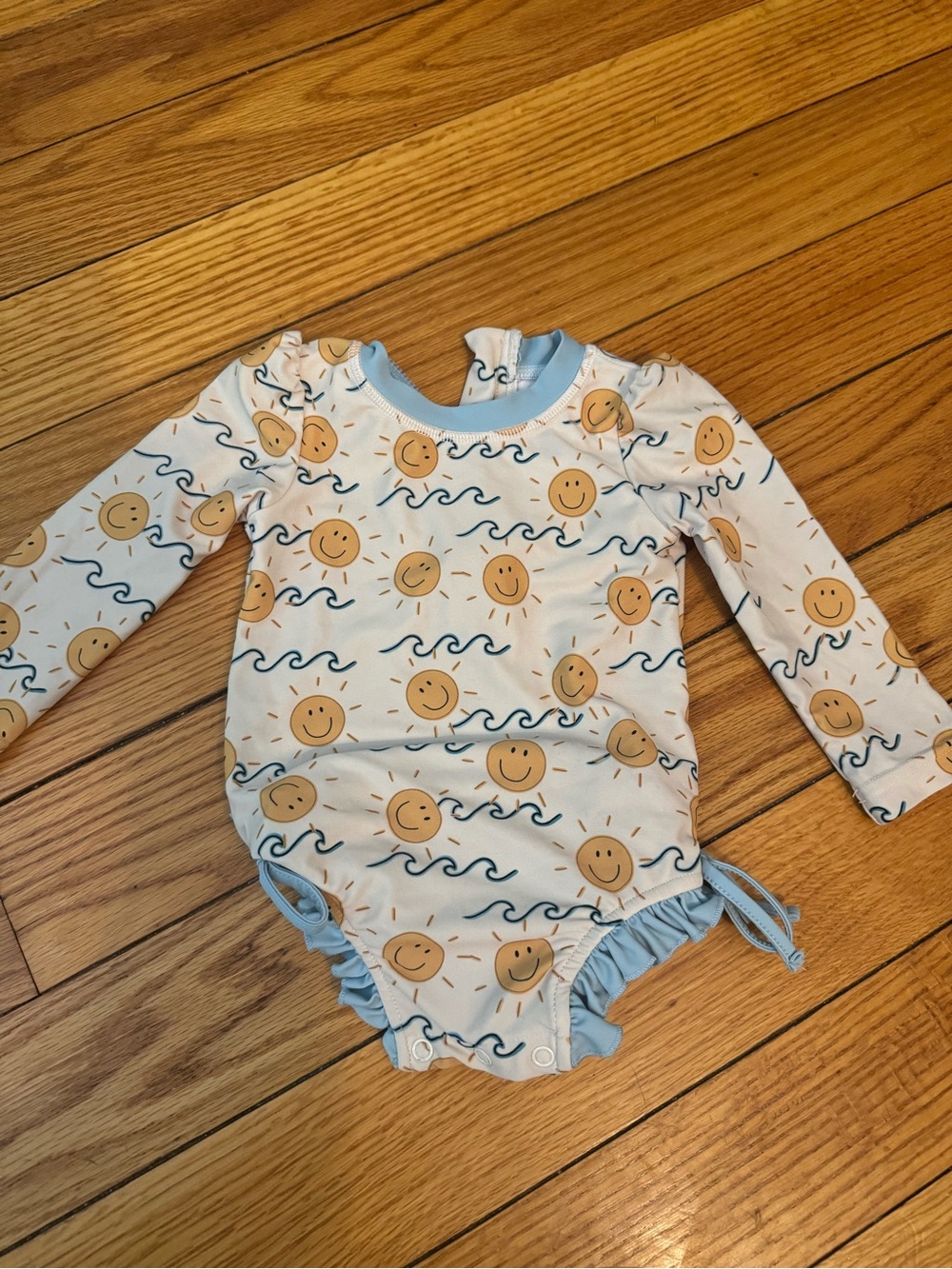Caden Lane Sun Print Long-Sleeve Baby One-Piece Romper - Cream & Blue